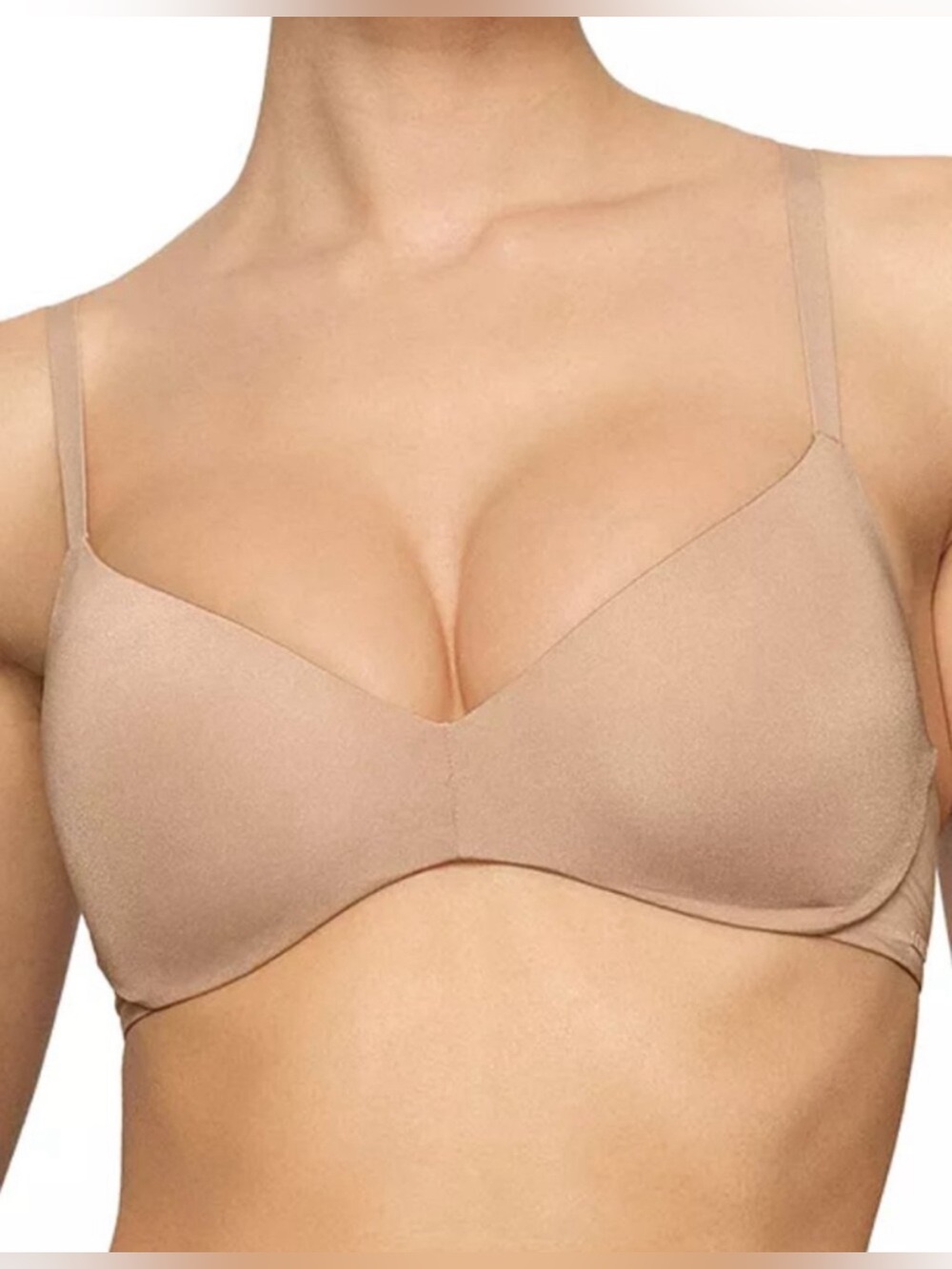 Skims wireless push up plunge bra tan size 32B